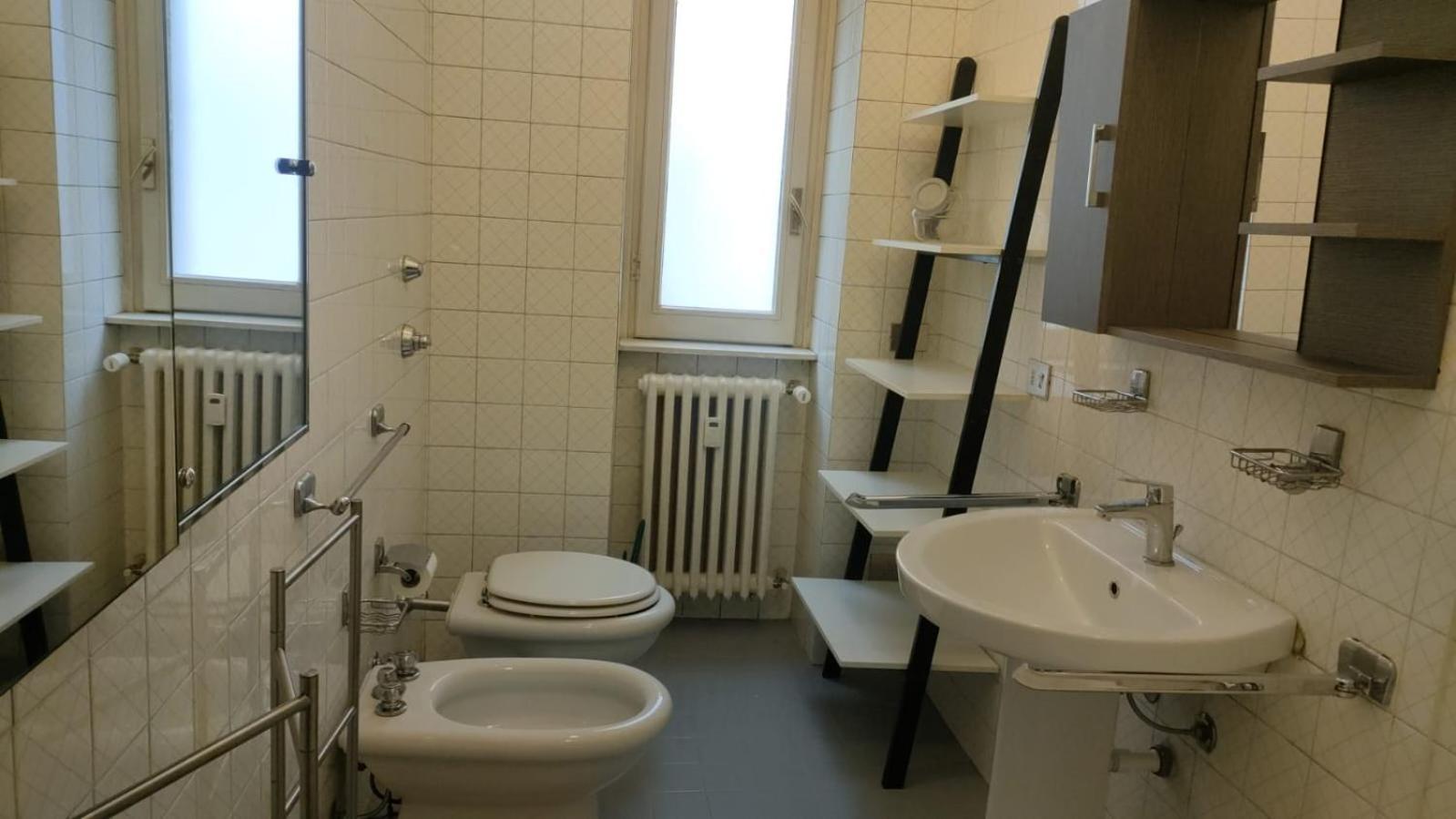 Very Big Apartment At 3 Minutes On Foot From Duomo Cathedral Milan Exterior photo